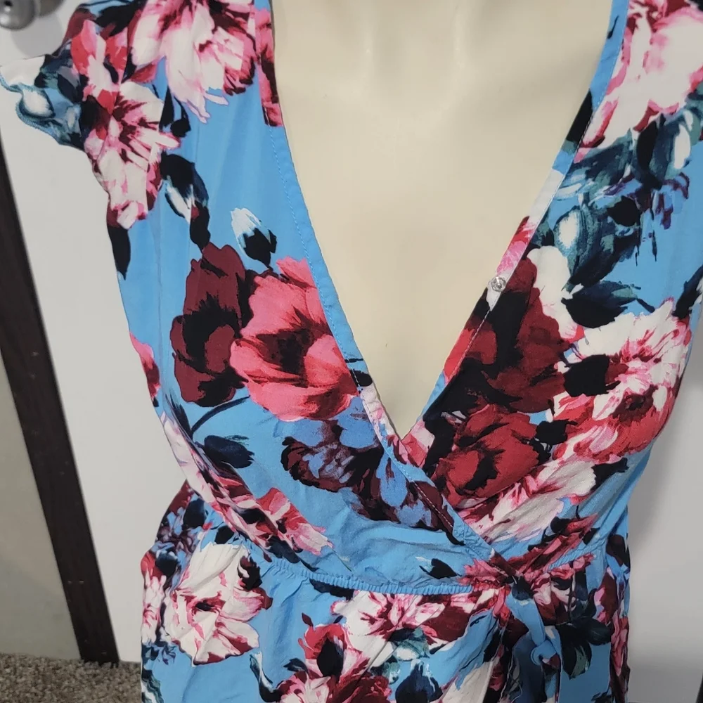 Floral Blue Wrap Dress - Picture 4 of 11